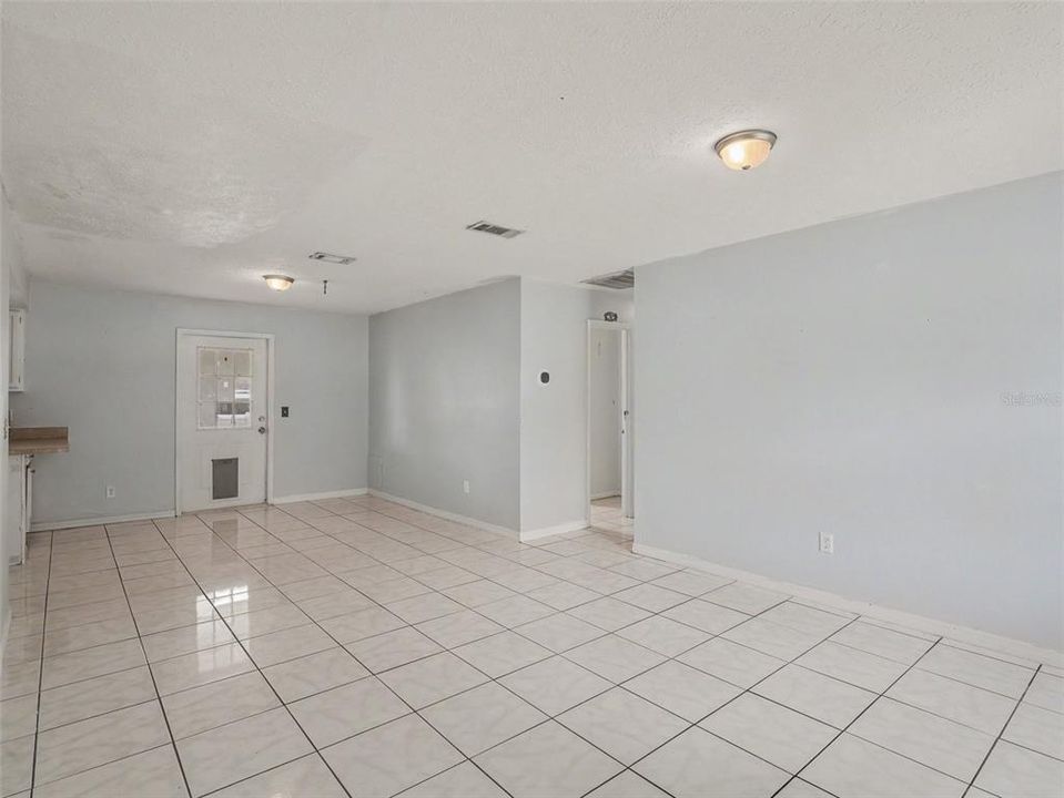 For Sale: $213,950 (3 beds, 2 baths, 1265 Square Feet)