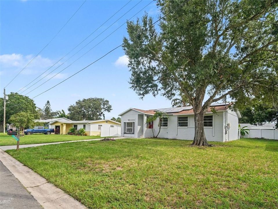 For Sale: $213,950 (3 beds, 2 baths, 1265 Square Feet)
