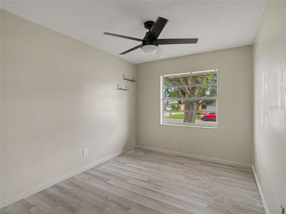 For Sale: $213,950 (3 beds, 2 baths, 1265 Square Feet)