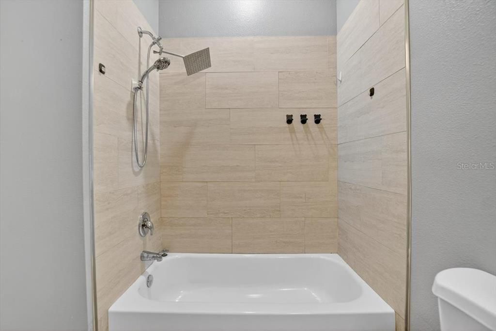 На продажу: $489,000 (6 спален, 0 ванн, 2469 Квадратных фут)