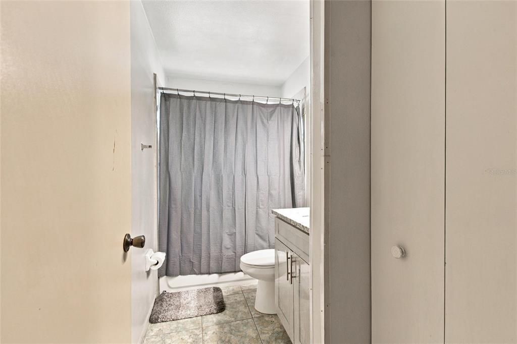 На продажу: $339,000 (4 спален, 2 ванн, 1464 Квадратных фут)