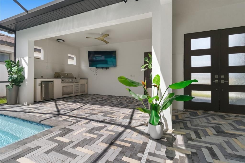 For Sale: $1,015,000 (5 beds, 3 baths, 3188 Square Feet)