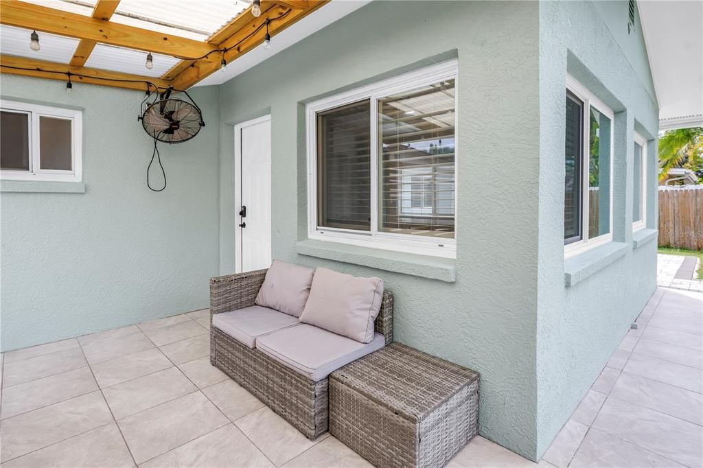 En Venta: $470,000 (5 camas, 2 baños, 1589 Pies cuadrados)