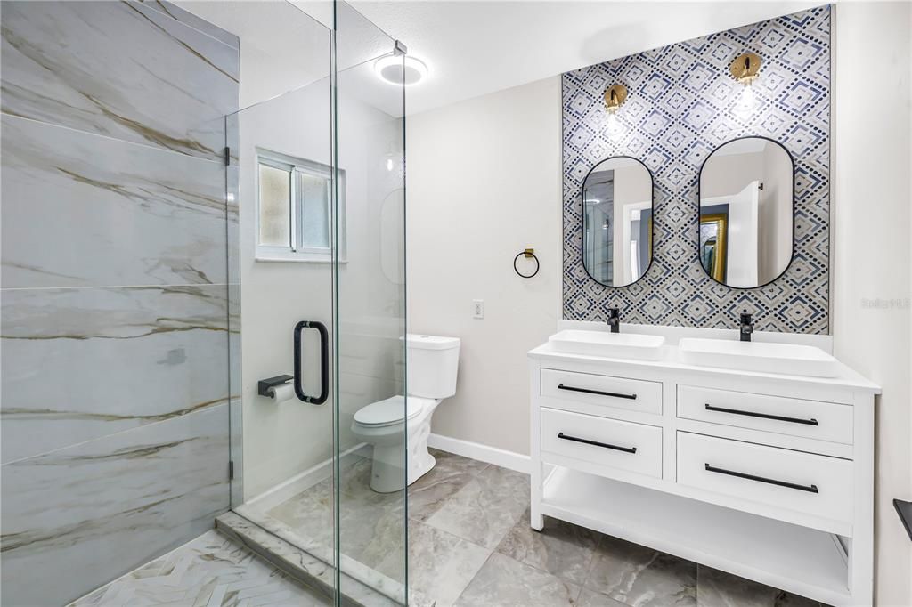 En Venta: $470,000 (5 camas, 2 baños, 1589 Pies cuadrados)