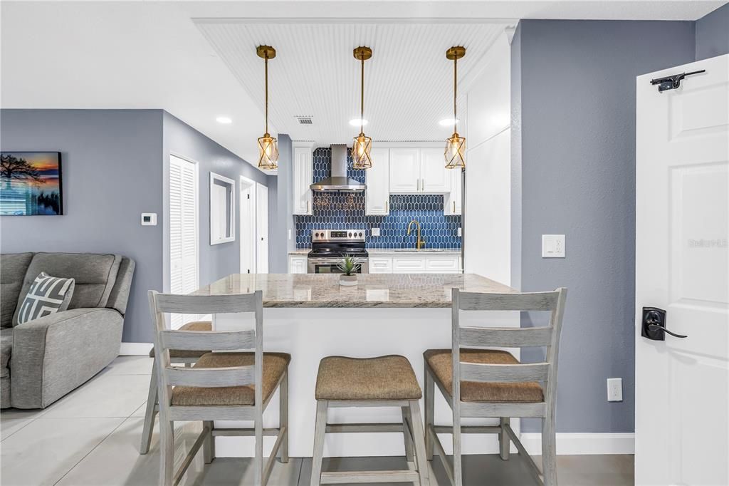 En Venta: $470,000 (5 camas, 2 baños, 1589 Pies cuadrados)