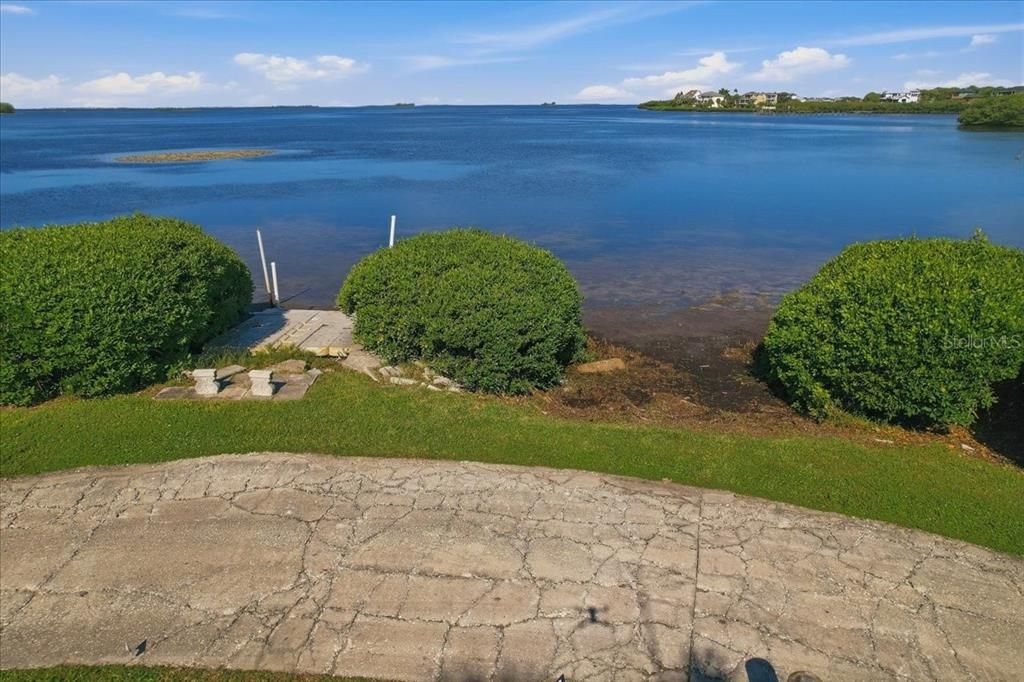 На продажу: $389,900 (0.18 acres)