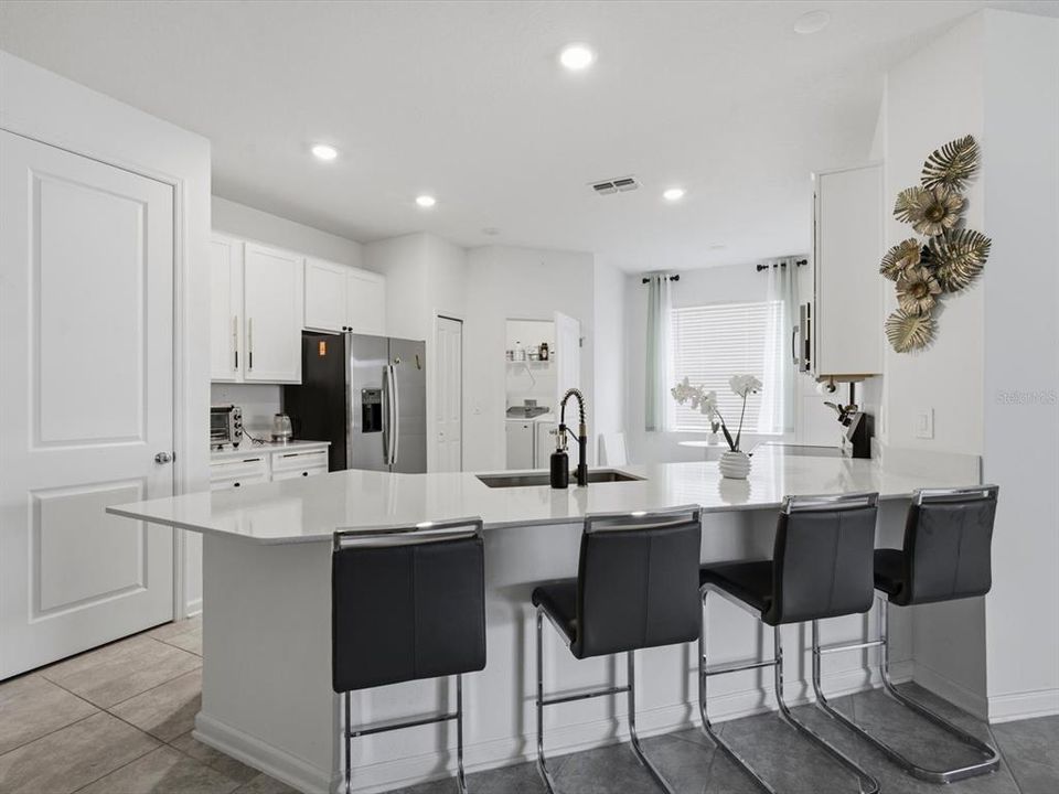For Rent: $2,350 (4 beds, 2 baths, 2135 Square Feet)