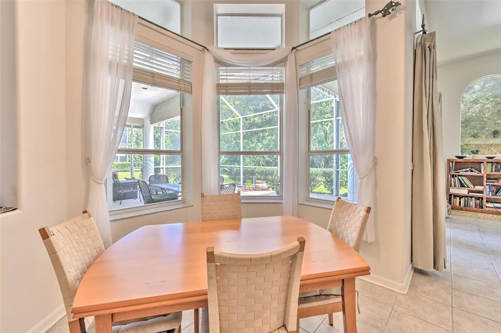 For Sale: $670,000 (5 beds, 3 baths, 2801 Square Feet)