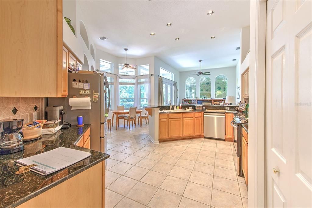 For Sale: $670,000 (5 beds, 3 baths, 2801 Square Feet)