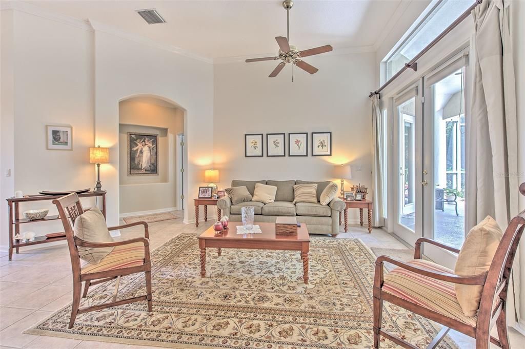 For Sale: $670,000 (5 beds, 3 baths, 2801 Square Feet)