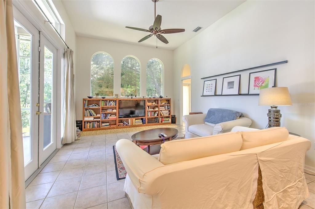 For Sale: $670,000 (5 beds, 3 baths, 2801 Square Feet)