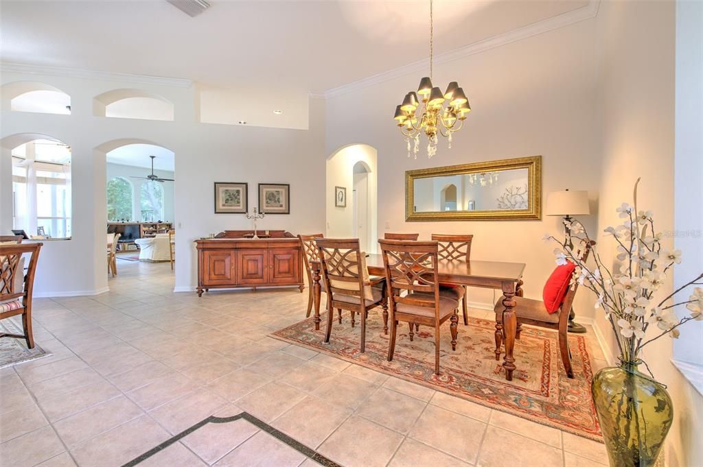 For Sale: $670,000 (5 beds, 3 baths, 2801 Square Feet)