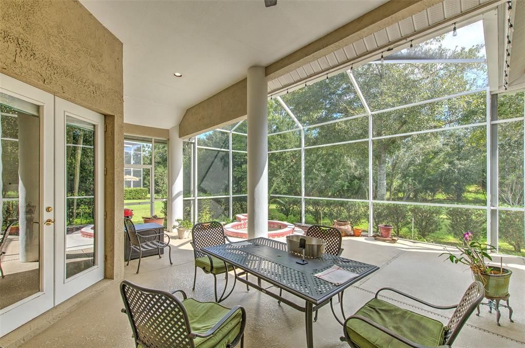 For Sale: $670,000 (5 beds, 3 baths, 2801 Square Feet)