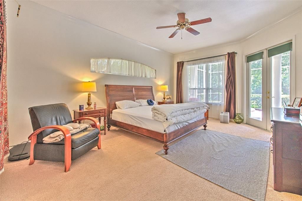 For Sale: $670,000 (5 beds, 3 baths, 2801 Square Feet)