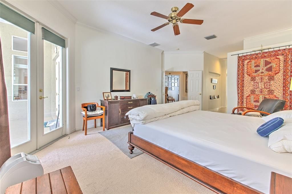 For Sale: $670,000 (5 beds, 3 baths, 2801 Square Feet)