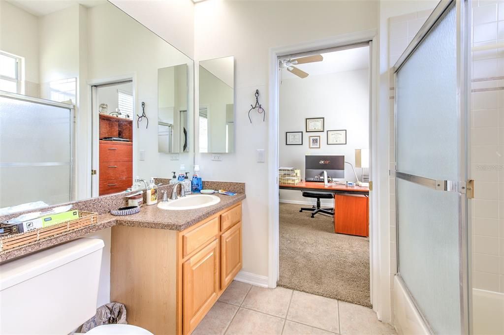 For Sale: $670,000 (5 beds, 3 baths, 2801 Square Feet)