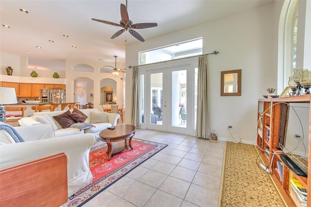 For Sale: $670,000 (5 beds, 3 baths, 2801 Square Feet)