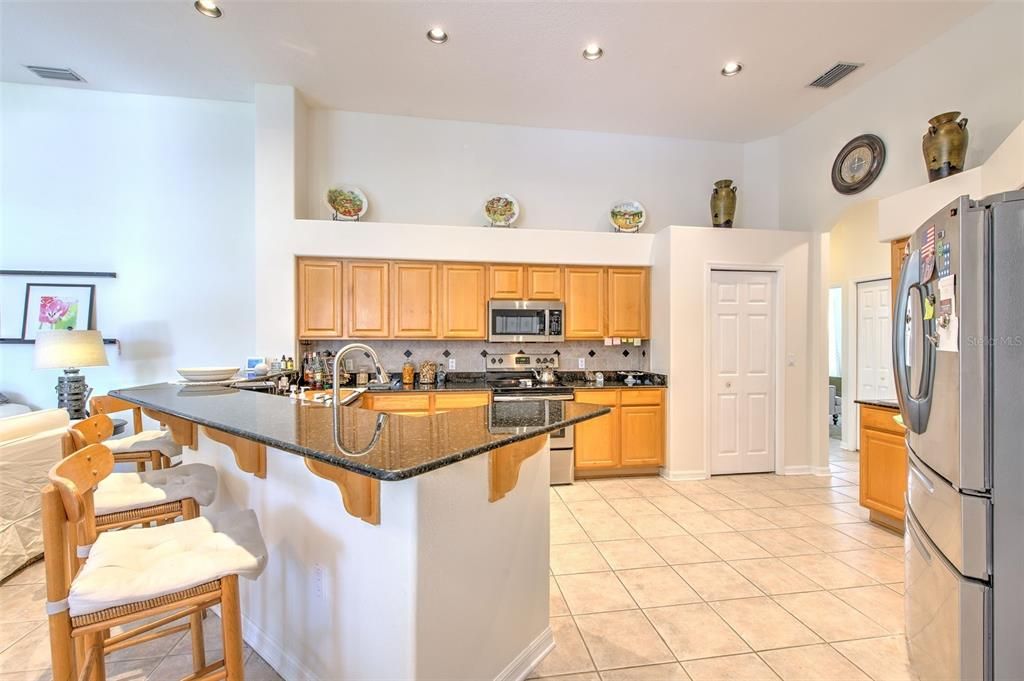 For Sale: $670,000 (5 beds, 3 baths, 2801 Square Feet)