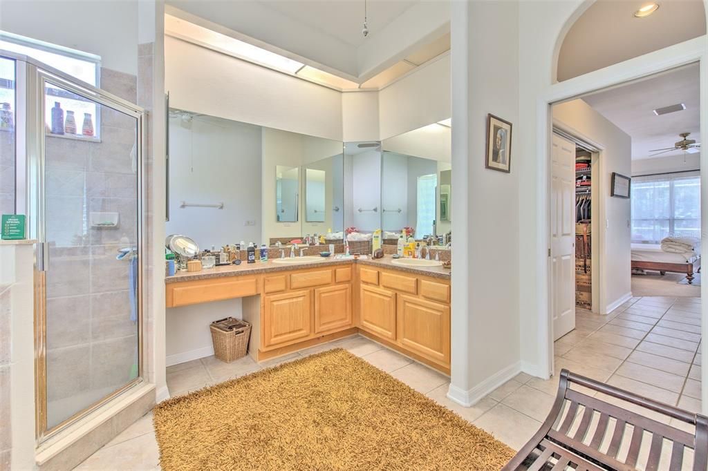 For Sale: $670,000 (5 beds, 3 baths, 2801 Square Feet)