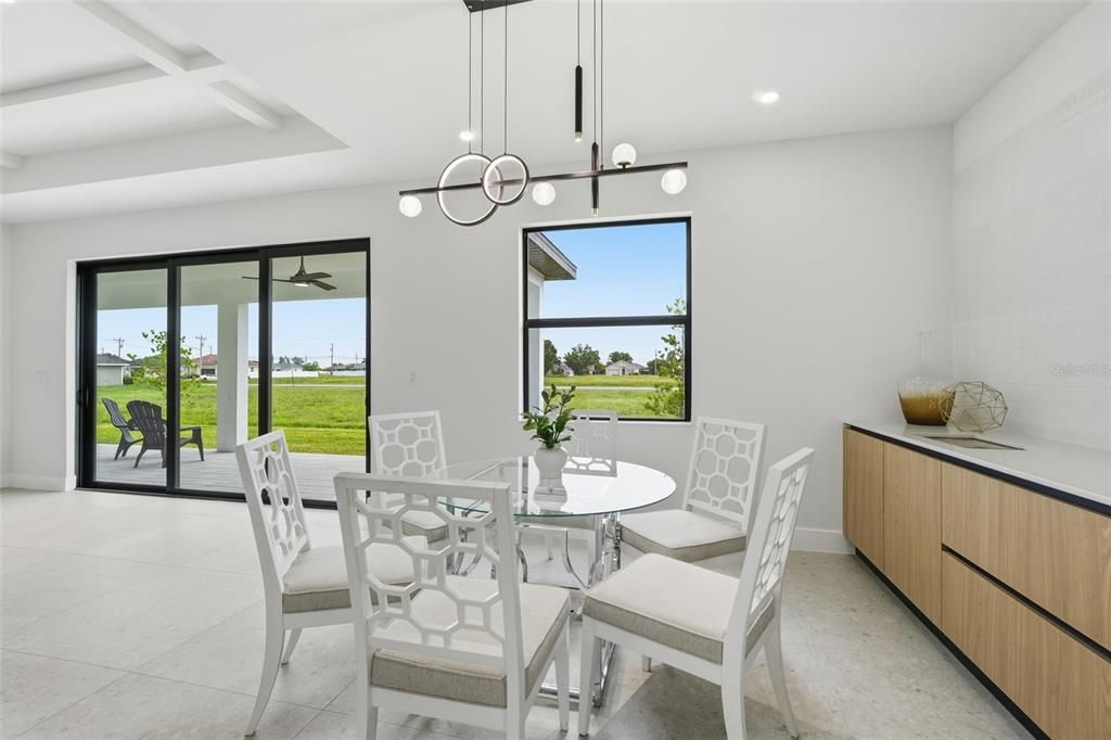 For Sale: $475,000 (3 beds, 2 baths, 2365 Square Feet)