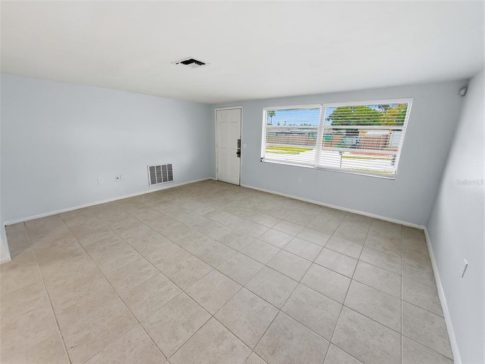 En Venta: $215,000 (2 camas, 1 baños, 1247 Pies cuadrados)