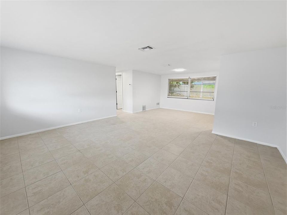 En Venta: $215,000 (2 camas, 1 baños, 1247 Pies cuadrados)