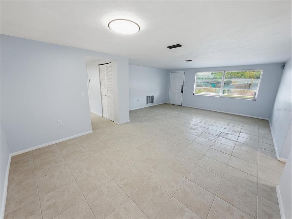 En Venta: $215,000 (2 camas, 1 baños, 1247 Pies cuadrados)