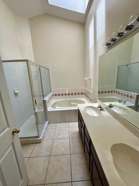 В аренду: $2,450 (4 спален, 2 ванн, 2019 Квадратных фут)