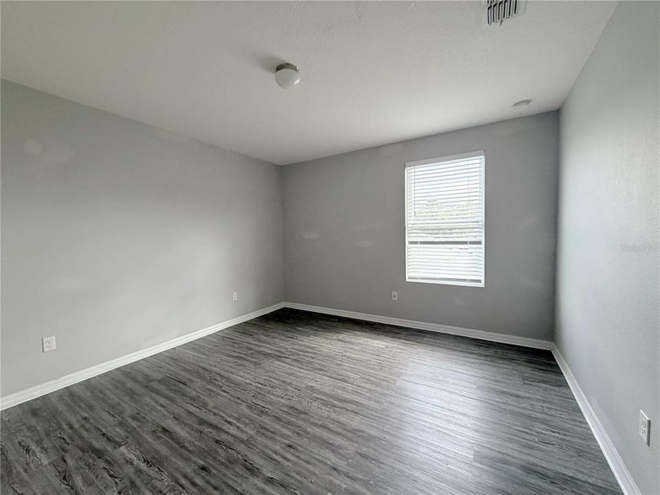 For Rent: $2,400 (4 beds, 2 baths, 2427 Square Feet)