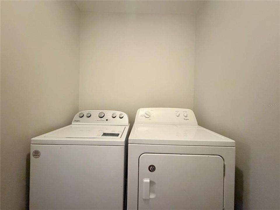 For Rent: $2,400 (4 beds, 2 baths, 2427 Square Feet)