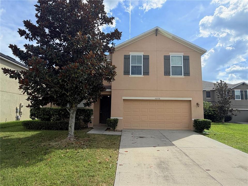 For Rent: $2,400 (4 beds, 2 baths, 2427 Square Feet)