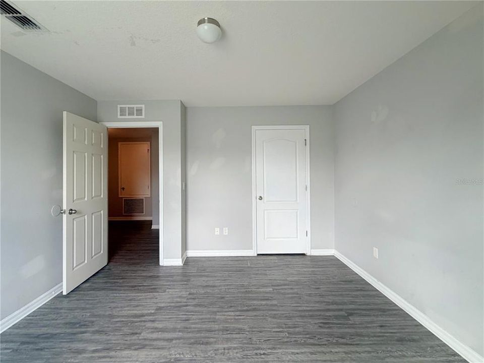 For Rent: $2,400 (4 beds, 2 baths, 2427 Square Feet)
