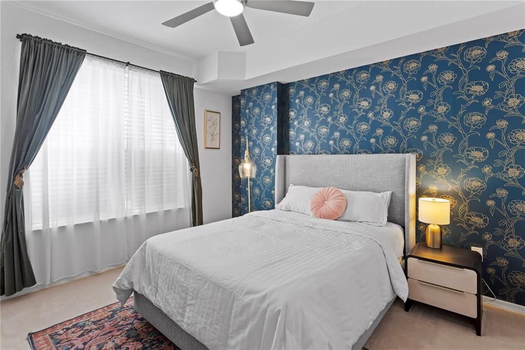 For Rent: $2,600 (1 beds, 1 baths, 967 Square Feet)