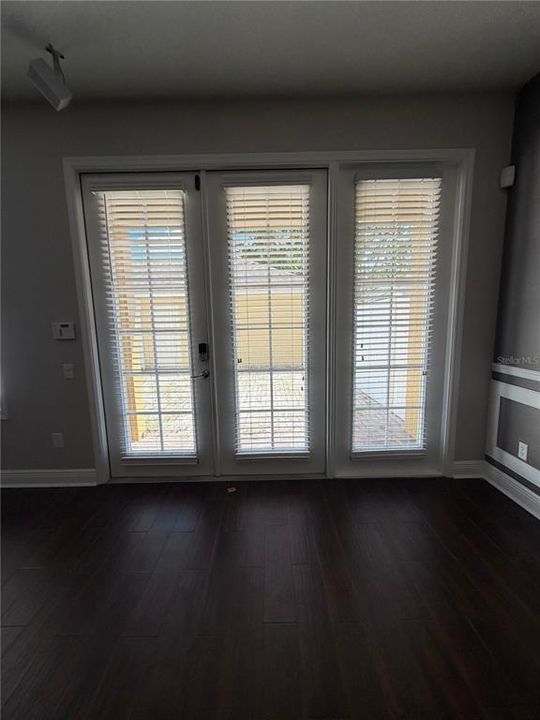 For Rent: $2,700 (3 beds, 2 baths, 1680 Square Feet)