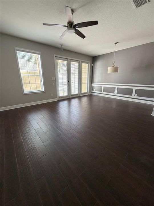 For Rent: $2,700 (3 beds, 2 baths, 1680 Square Feet)