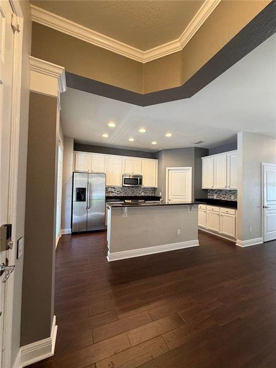 For Rent: $2,700 (3 beds, 2 baths, 1680 Square Feet)