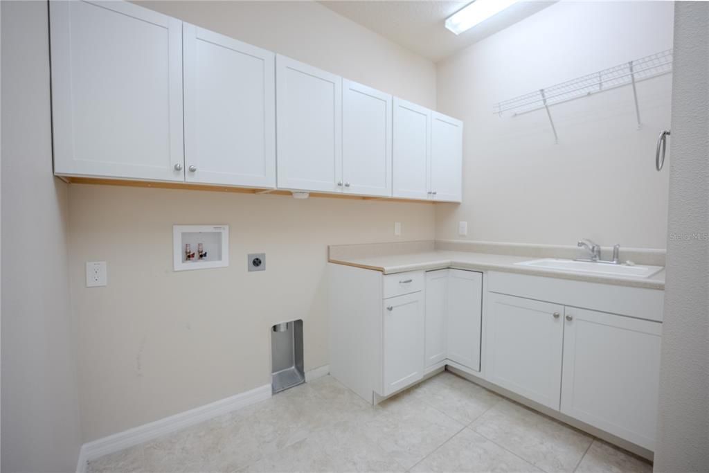 En Venta: $388,888 (2 camas, 2 baños, 1906 Pies cuadrados)