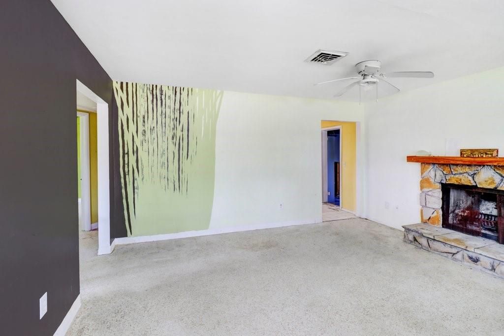 На продажу: $515,000 (0.12 acres)