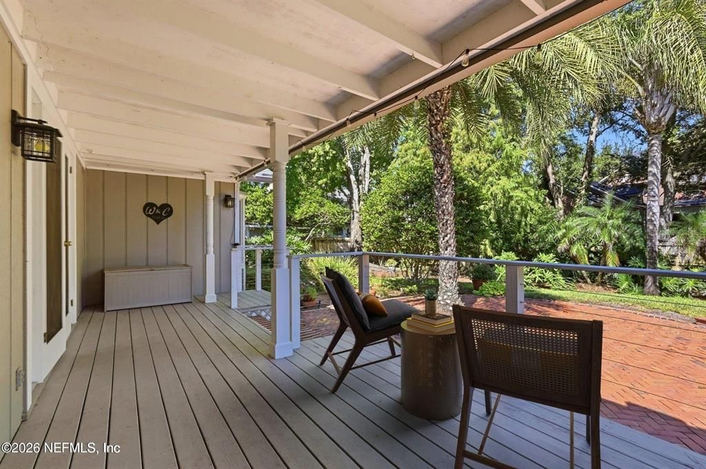 For Sale: $699,000 (4 beds, 3 baths, 2423 Square Feet)