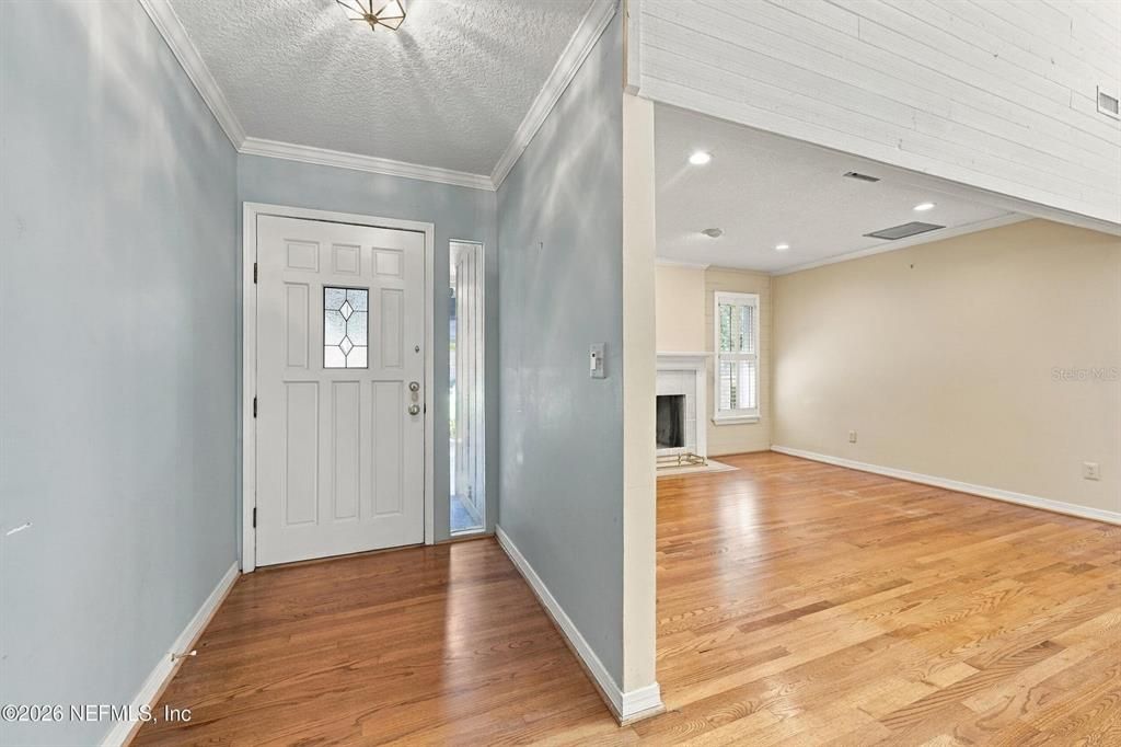 For Sale: $699,000 (4 beds, 3 baths, 2423 Square Feet)