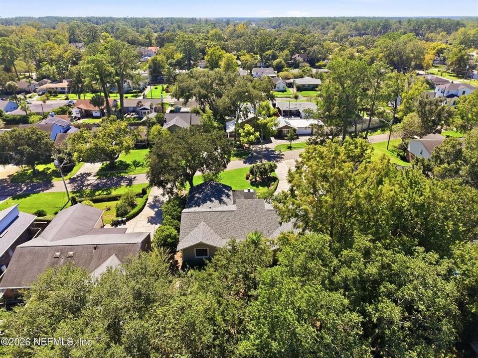 For Sale: $699,000 (4 beds, 3 baths, 2423 Square Feet)