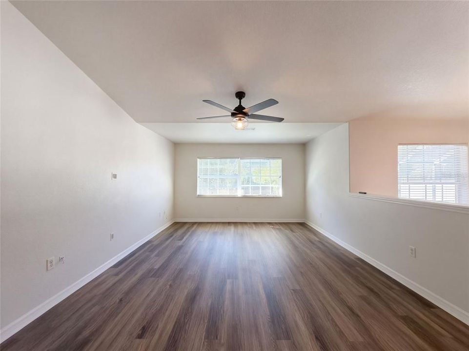 For Sale: $370,000 (3 beds, 2 baths, 2090 Square Feet)