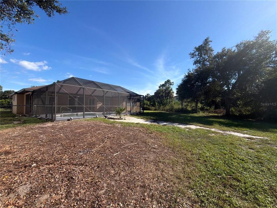 For Sale: $370,000 (3 beds, 2 baths, 2090 Square Feet)
