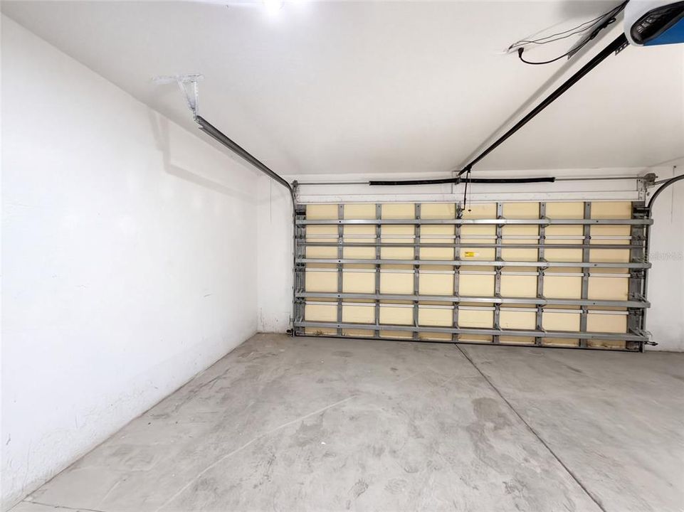 For Sale: $370,000 (3 beds, 2 baths, 2090 Square Feet)