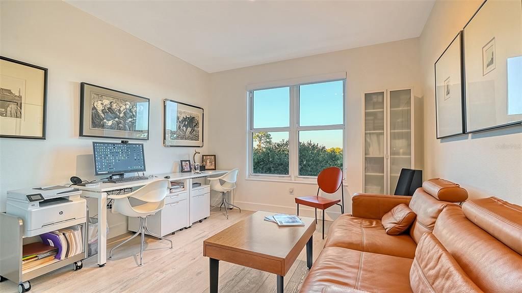 En Venta: $1,025,000 (3 camas, 3 baños, 2778 Pies cuadrados)