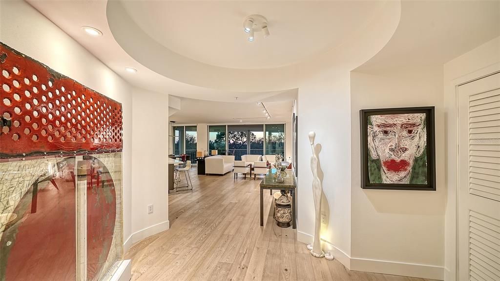 En Venta: $1,025,000 (3 camas, 3 baños, 2778 Pies cuadrados)