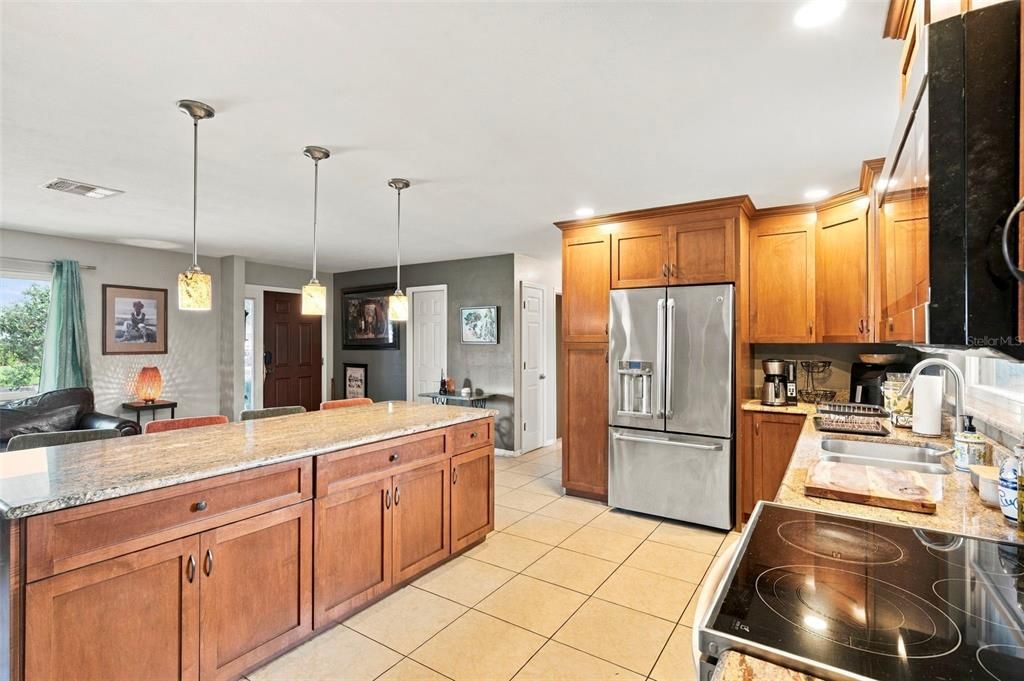 For Sale: $500,000 (3 beds, 2 baths, 1827 Square Feet)