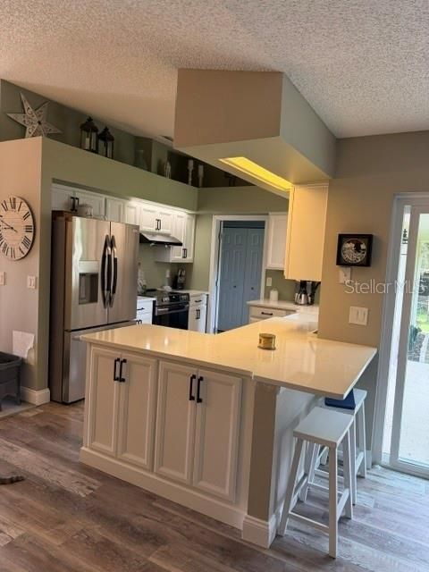 For Sale: $285,900 (3 beds, 2 baths, 1680 Square Feet)