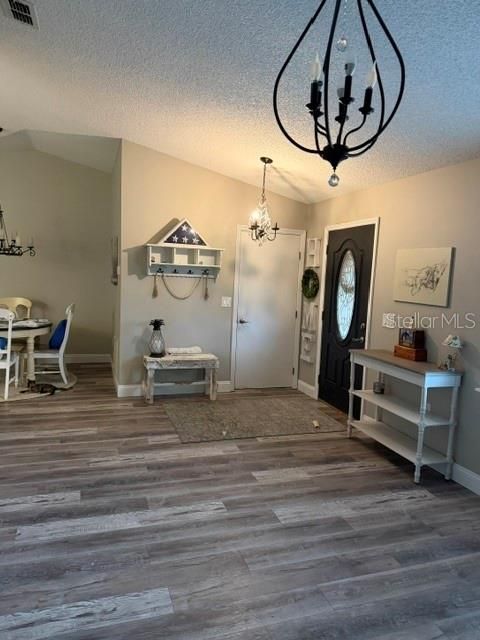 For Sale: $285,900 (3 beds, 2 baths, 1680 Square Feet)