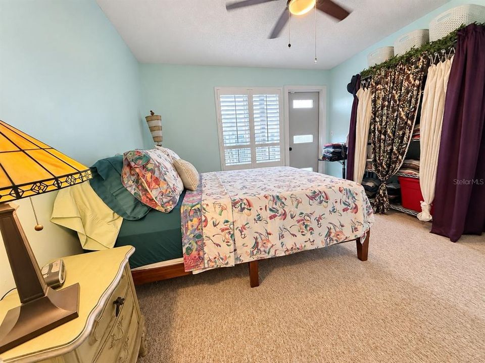 For Sale: $179,000 (2 beds, 2 baths, 1004 Square Feet)